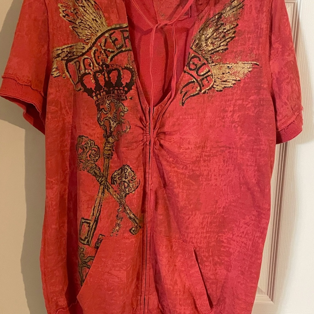 Short sleeve hooded top